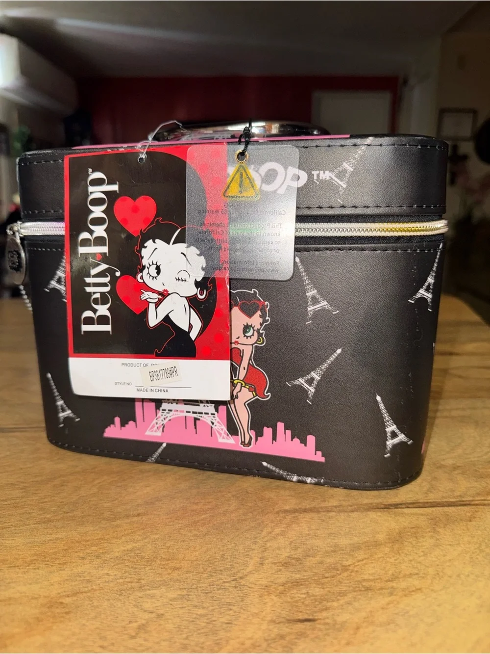 Betty Boop Black and Pink Eiffel Tower Cosmetic Case